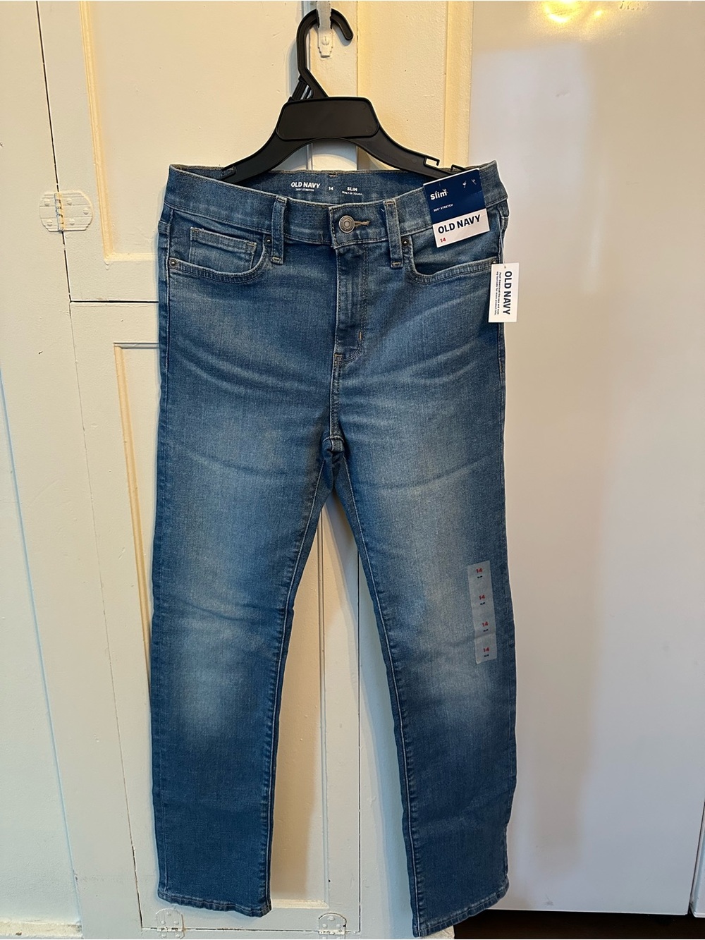 Old Navy Slim Men's Jeans in Medium Blue Wash